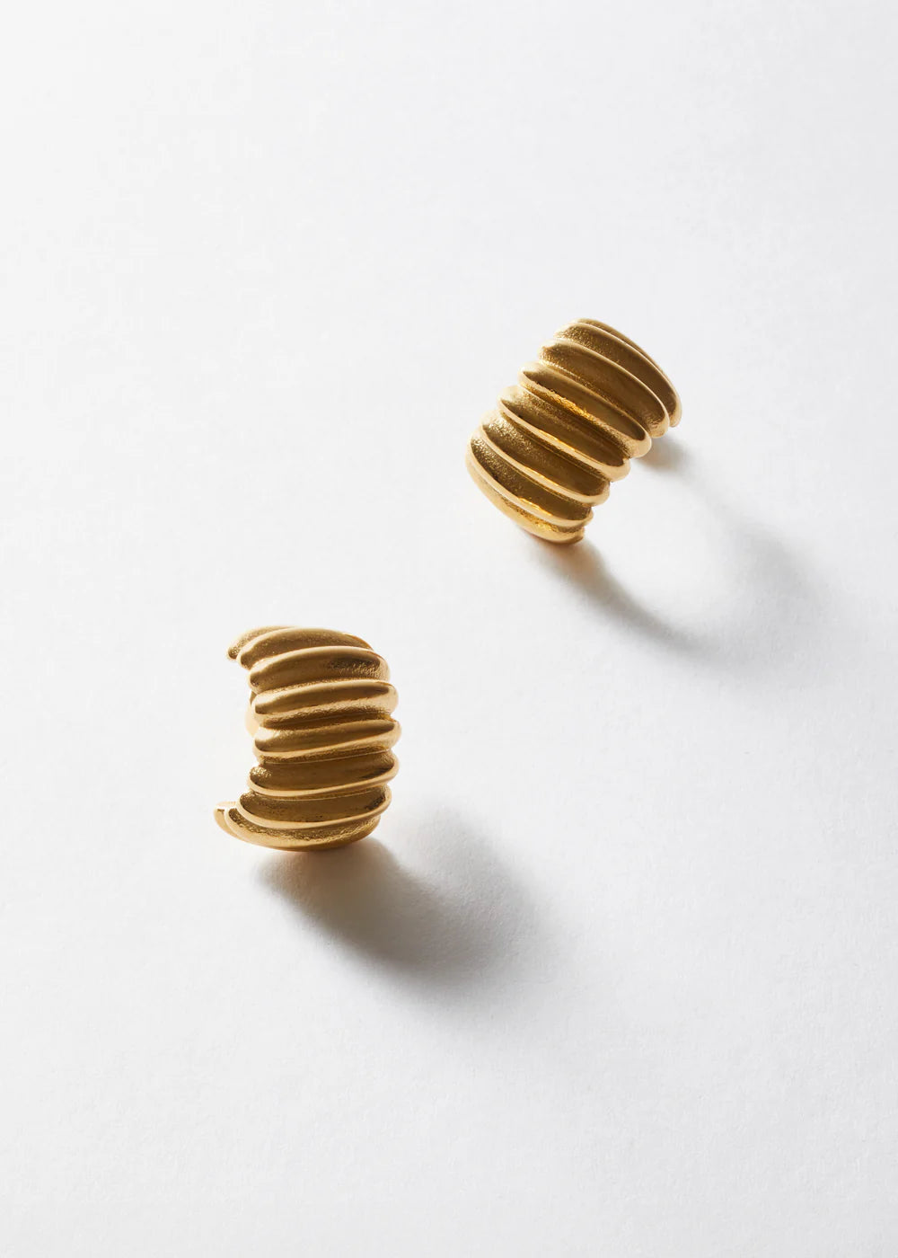 ORECCHINI CERCHIO SMALL RIGATO ACC.INO. ORO